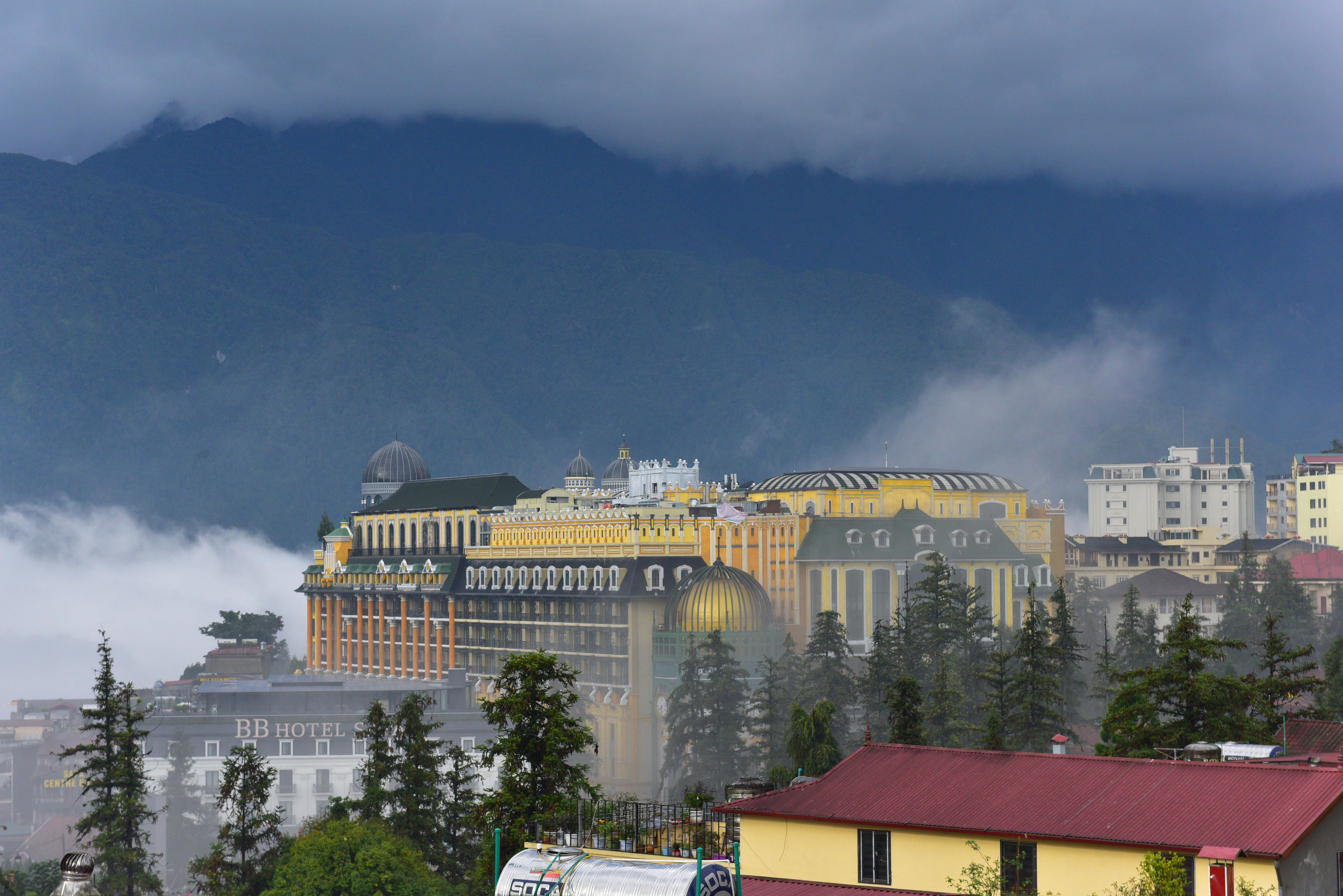 Hotel De La Coupole - Mgallery Sapa Exterior photo The resort in 2013